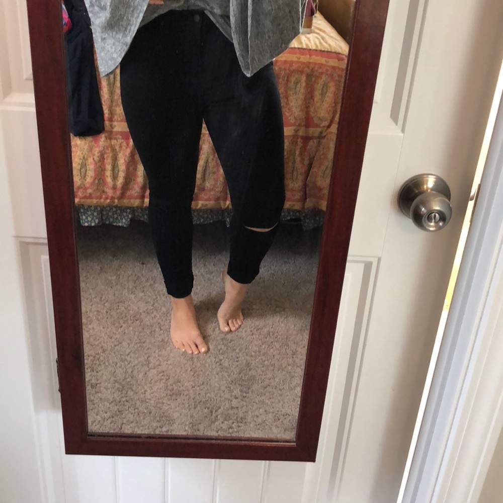 Harper Heritage black knee slit skinny jeans